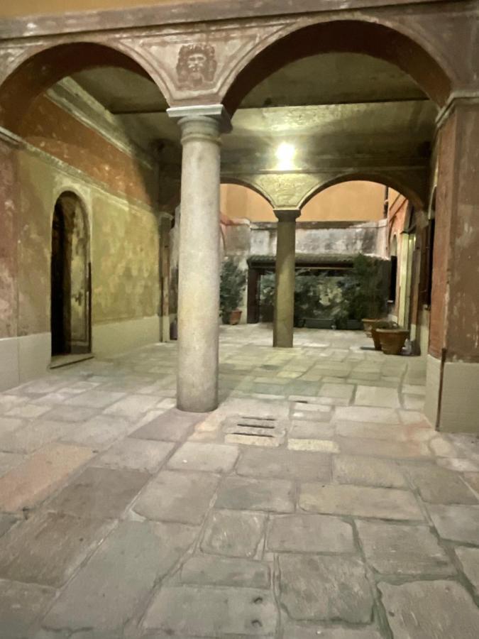 Apartment In 3 Minutes From Duomo Ingresso Via Dei Piatti Milán Exteriér fotografie